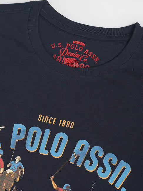 U.S. Polo Assn. Navy Blue Cotton Slim Fit Printed T-Shirt (यू.एस. पोलो नेव्ही ब्लू कॉटन स्लिम फिट प्रिंटेड टी-शर्ट)