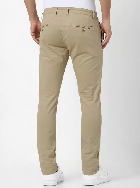 Peter England Casuals Khaki Cotton Skinny Fit Chinos (पीटर इंग्लंड कॅज्युअल्स खाकी कॉटन स्किनी फिट चिनोज)