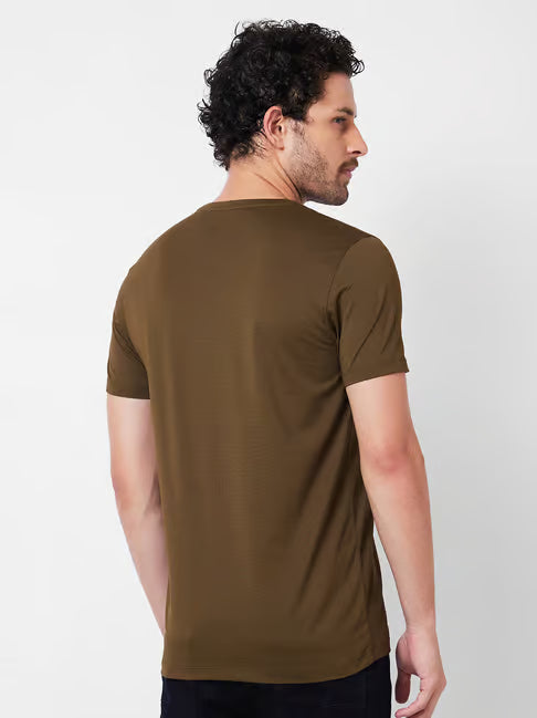 Spykar Slim Fit Graphic Print Crew T-Shirt (स्पायकर स्लिम फिट ग्राफिक प्रिंट टी-शर्ट)