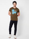 Spykar Slim Fit Graphic Print Crew T-Shirt (स्पायकर स्लिम फिट ग्राफिक प्रिंट टी-शर्ट)