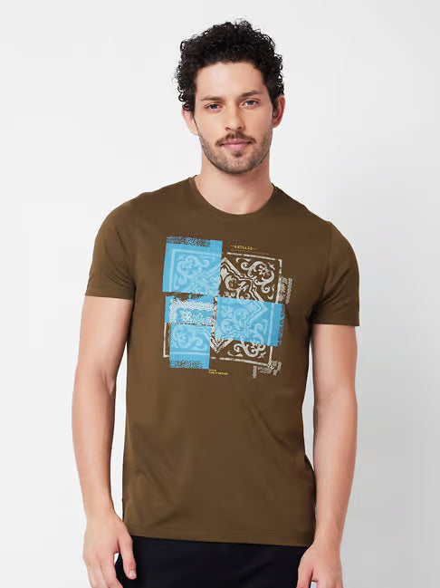 Spykar Slim Fit Graphic Print Crew T-Shirt (स्पायकर स्लिम फिट ग्राफिक प्रिंट टी-शर्ट)