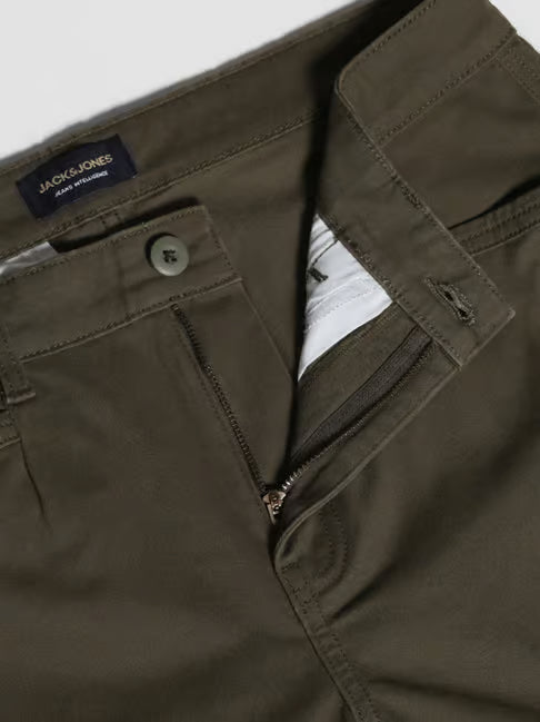 Jack & Jones Slim Fit Cargo (जॅक अँड जोन्स स्लिम फिट कार्गो)