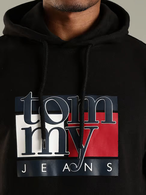 Tommy Hilfiger Black Cotton Regular Fit Sweatshirt (टॉमी हिल्फिगर रेग्युलर फिट स्वेटशर्ट)