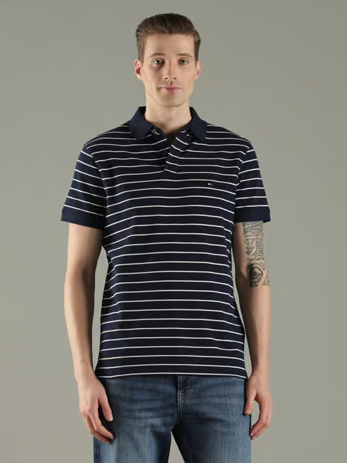 Tommy Hilfiger Navy Striped Regular Fit Polo T-Shirt (टॉमी हिलफिगर नेव्ही स्ट्राइप्ड रेग्युलर फिट पोलो टी-शर्ट)