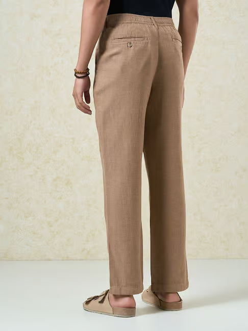 Pantaloons Relaxed Fit Chinos (पँटालून्स रिलॅक्स्ड फिट चिनोज)