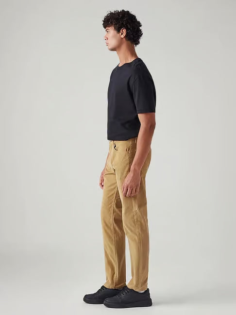 Levi's Men's Khaki Regular Fit Solid Chinos (लीव्हाईस खाकी रेग्युलर फिट सॉलिड चिनोज)